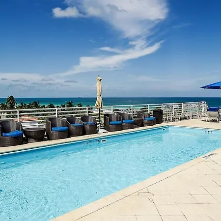 Rooftop-Pool King Bed Suite On Ocean Dr C305
